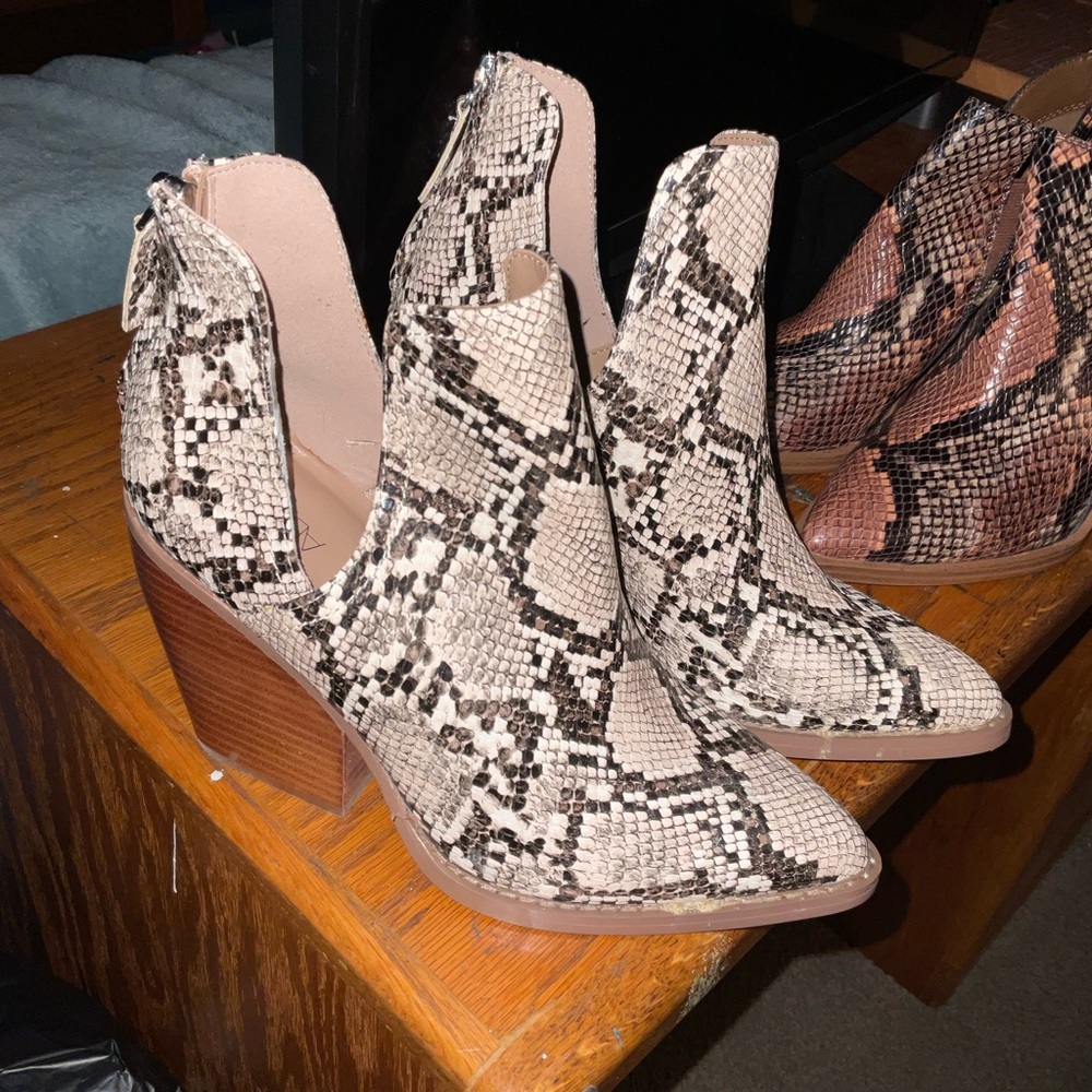 Abound snakeskin bootie